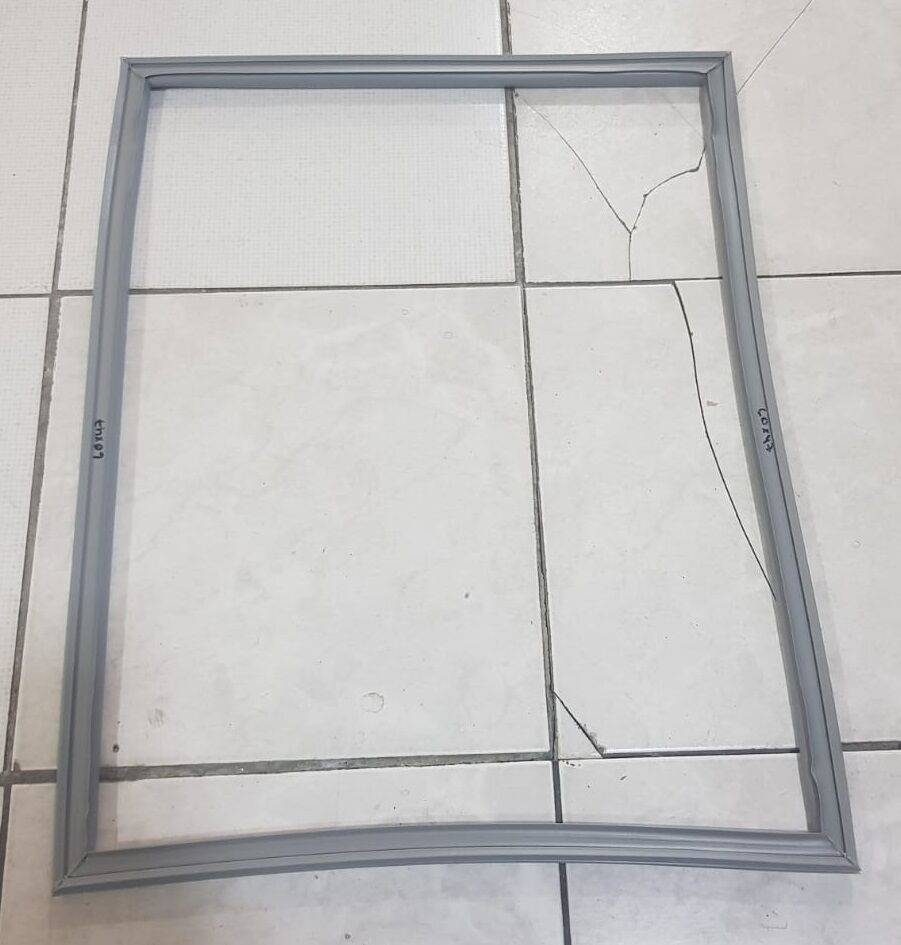 60 X 47 CM MANYETİK CONTA GEÇMELİ