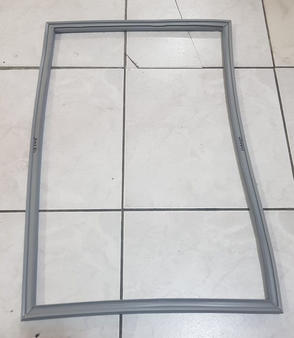 64,5 X 43 CM MANYETİK CONTA GEÇMELİ