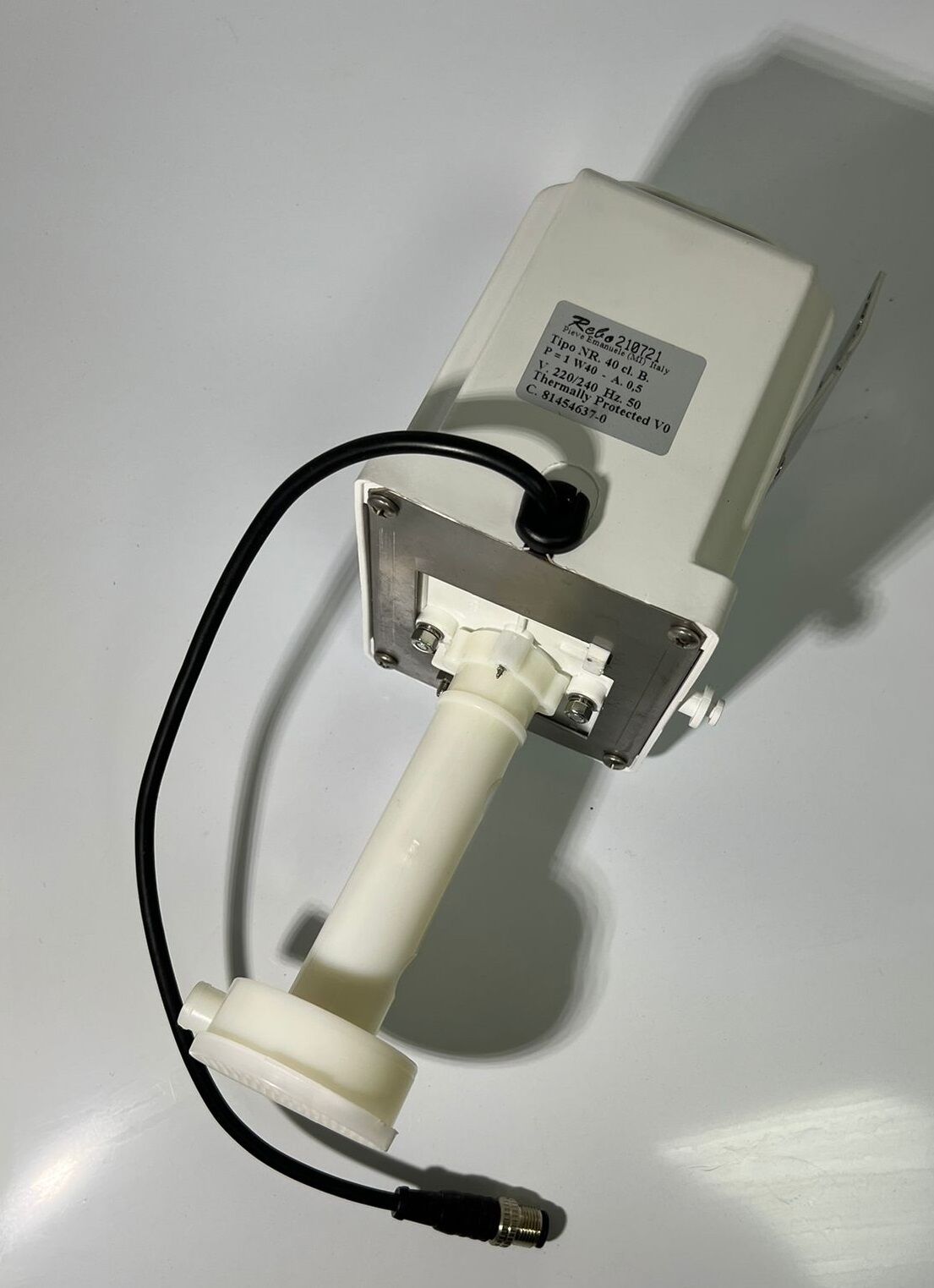 REBO NR40 BUZ MAKİNASI POMPASI