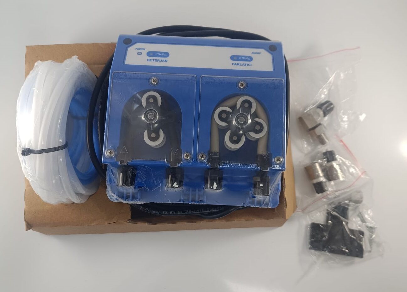 TÜNEL TİP BULAŞIK MAKİNASI İÇİN ÇİFTLİ DOZAJ POMPASI