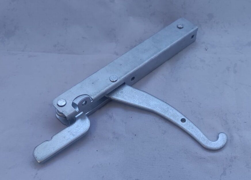 700-900 SERİ KUZİNE MENTEŞE SAĞ (LİVAGAZ)